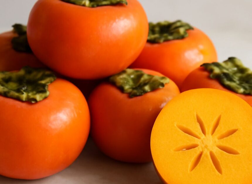 Fuyu Persimmon Calories and Other Nutritional Insights